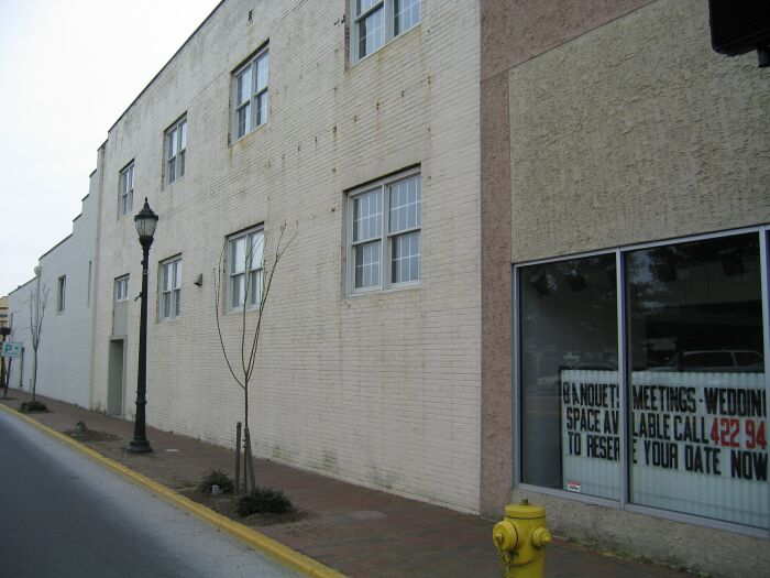 MilfordColliseum 053.jpgMilford Colliseum